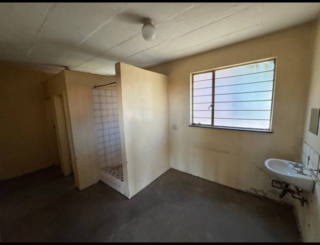 789M² WAREHOUSE TO LET IN WYNBERG